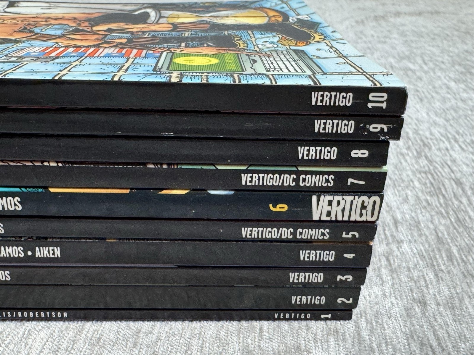 Transmetropolitan Warren Ellis Darick Robertson Trade Paperback Lot of 10 1-10