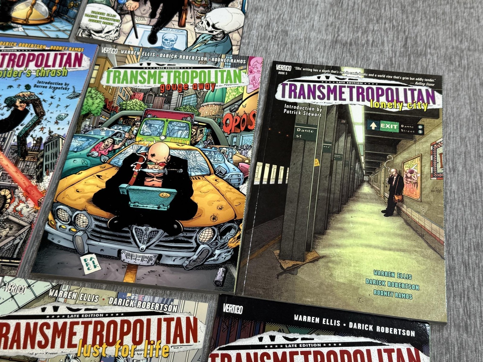 Transmetropolitan Warren Ellis Darick Robertson Trade Paperback Lot of 10 1-10