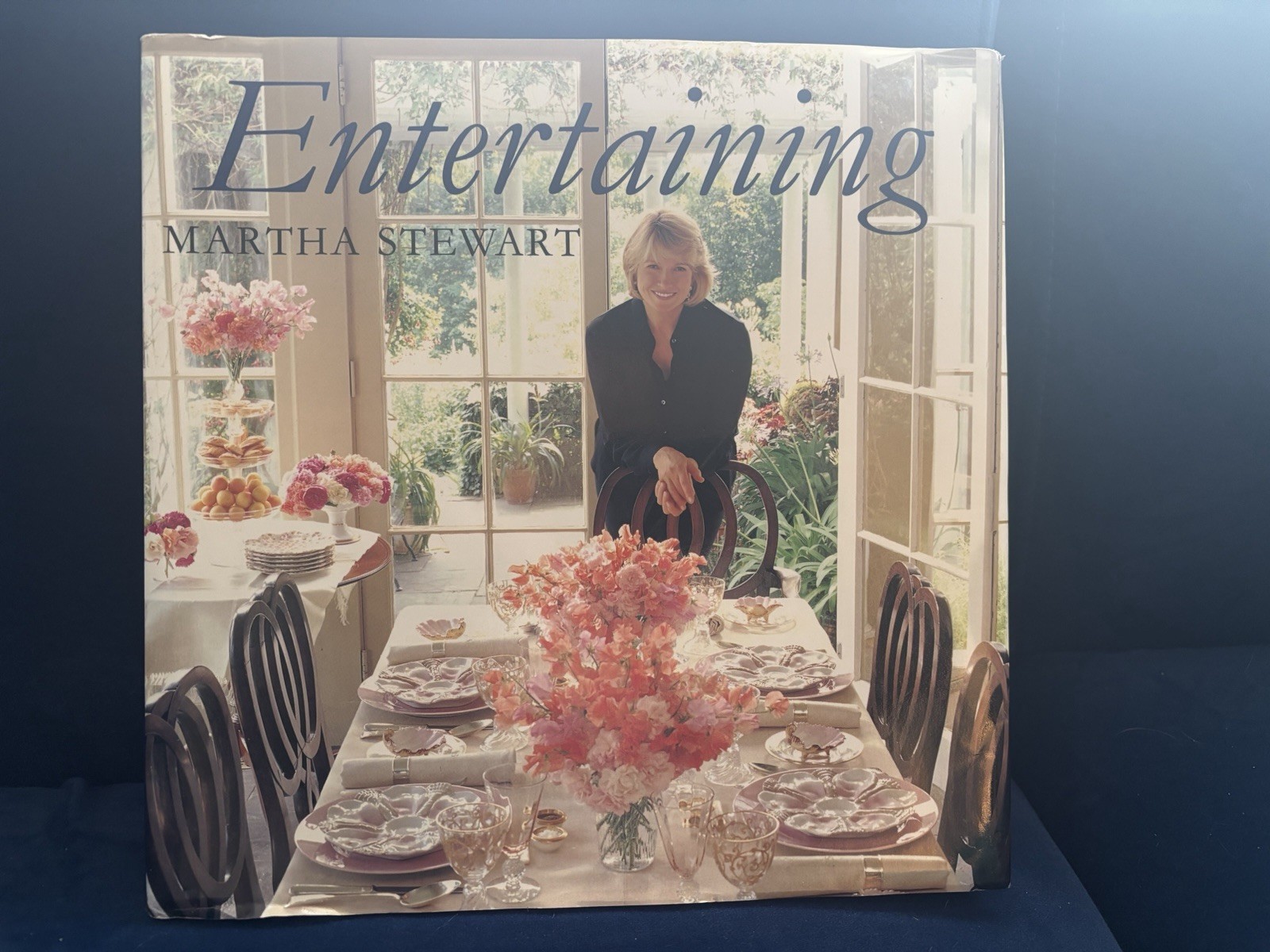 Entertaining By Martha Stewart Hardcover Book 1982 1998 W/Dust Jacket Vintage