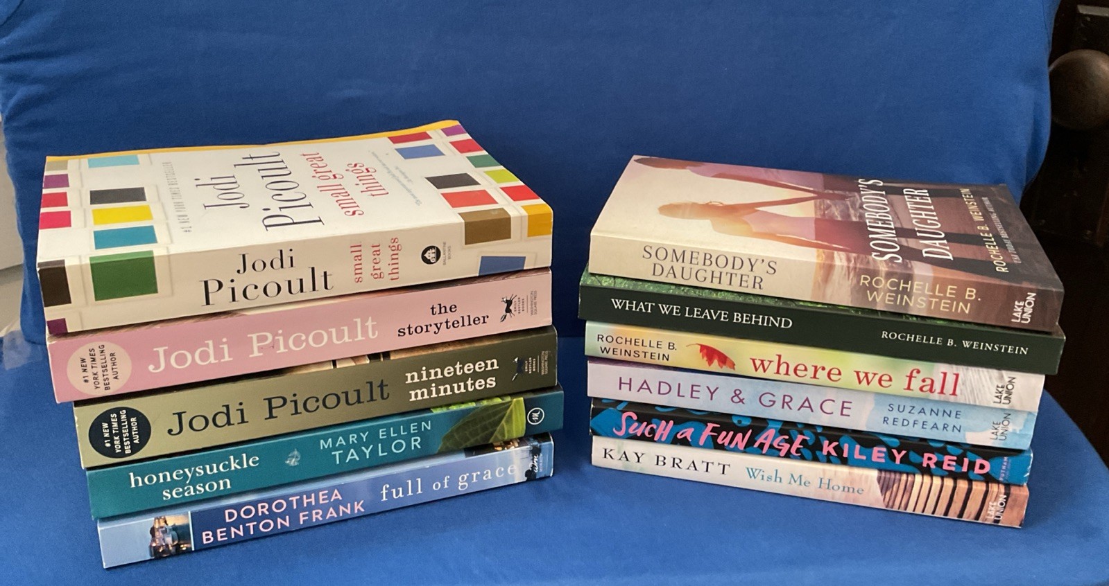 Lot of 11 – Women’s Contemporary Topics, By Jodi Picoult & Others, PB