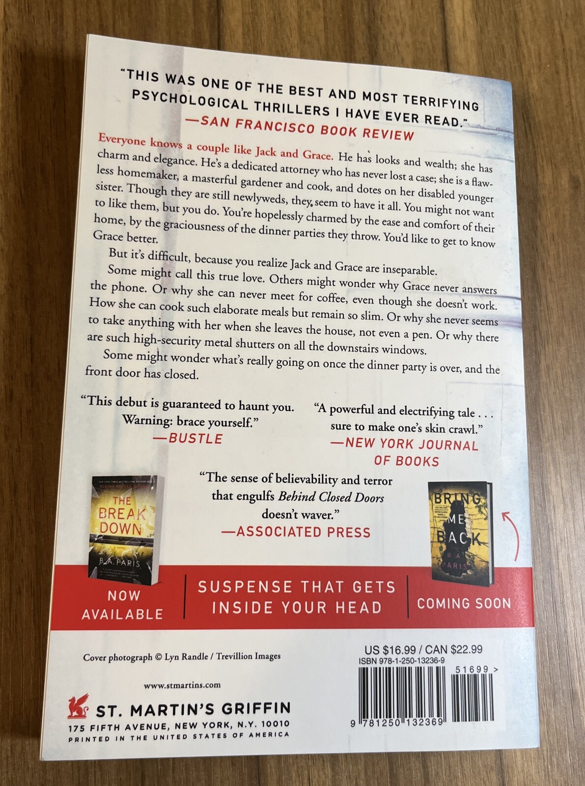 Behind Closed Doors : A Novel by B. A. Paris (2017, Trade Paperback)