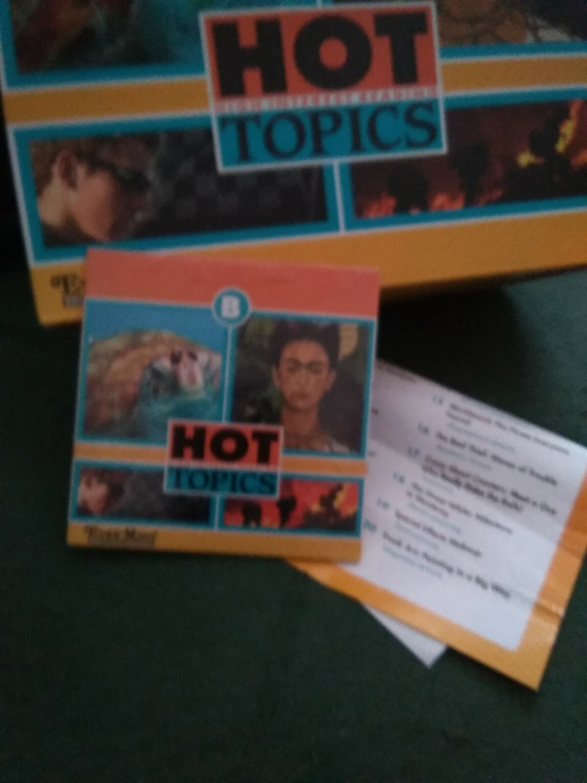 Hot Topic High Interest Reading Classroom Kit with Teachers Guide and CDs