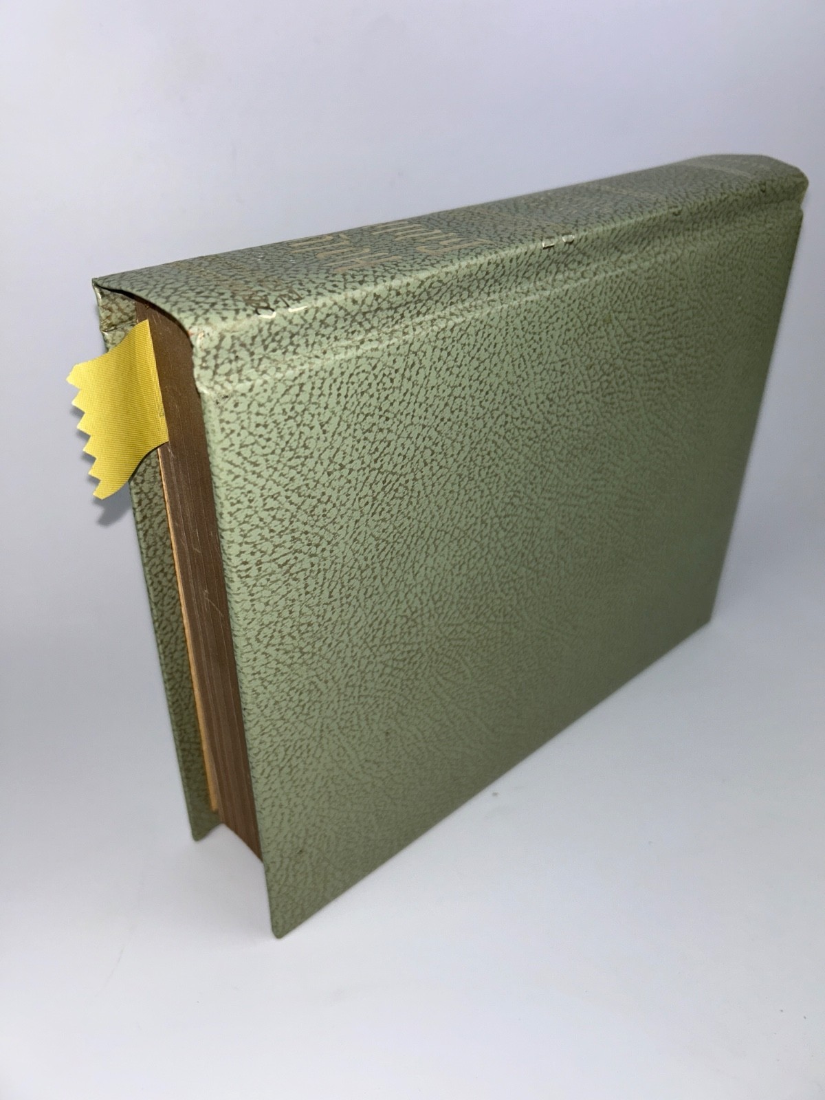 Catholic Holy Bible Heirloom Edition, Green Leather 12″X9″ Gold Edge KJV 1971