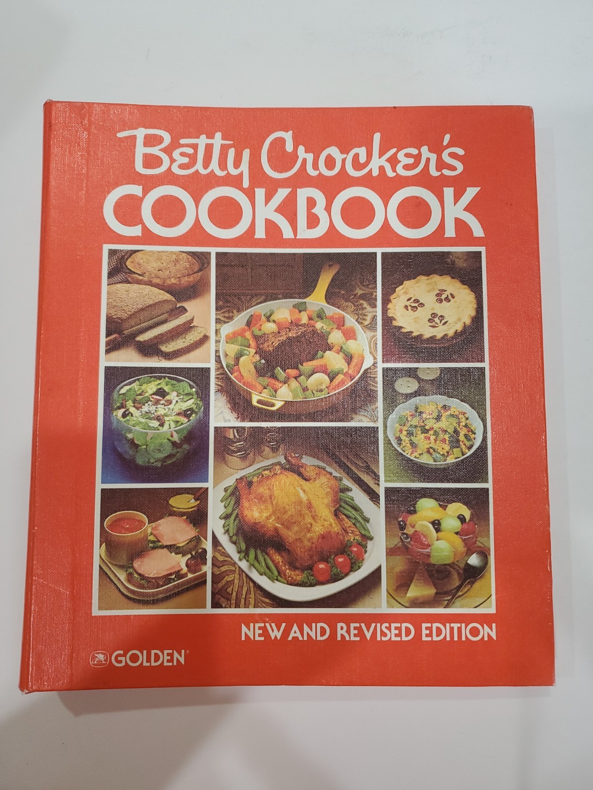 “Betty Crocker’s Cookbook – New & Revised Edition” binder cook book, 1970’s