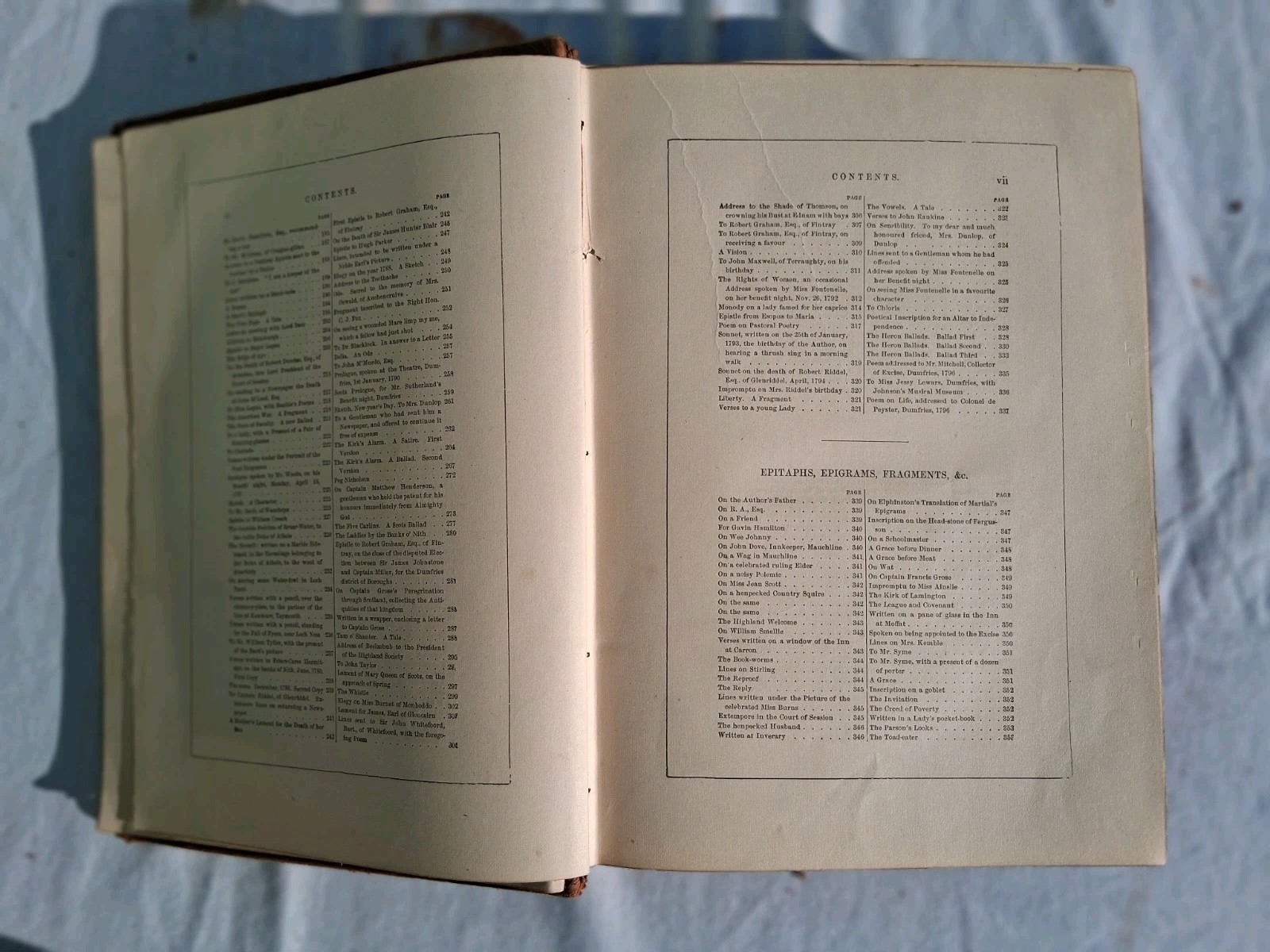 Poetical Works of Robert Burns Leather cover 1800s