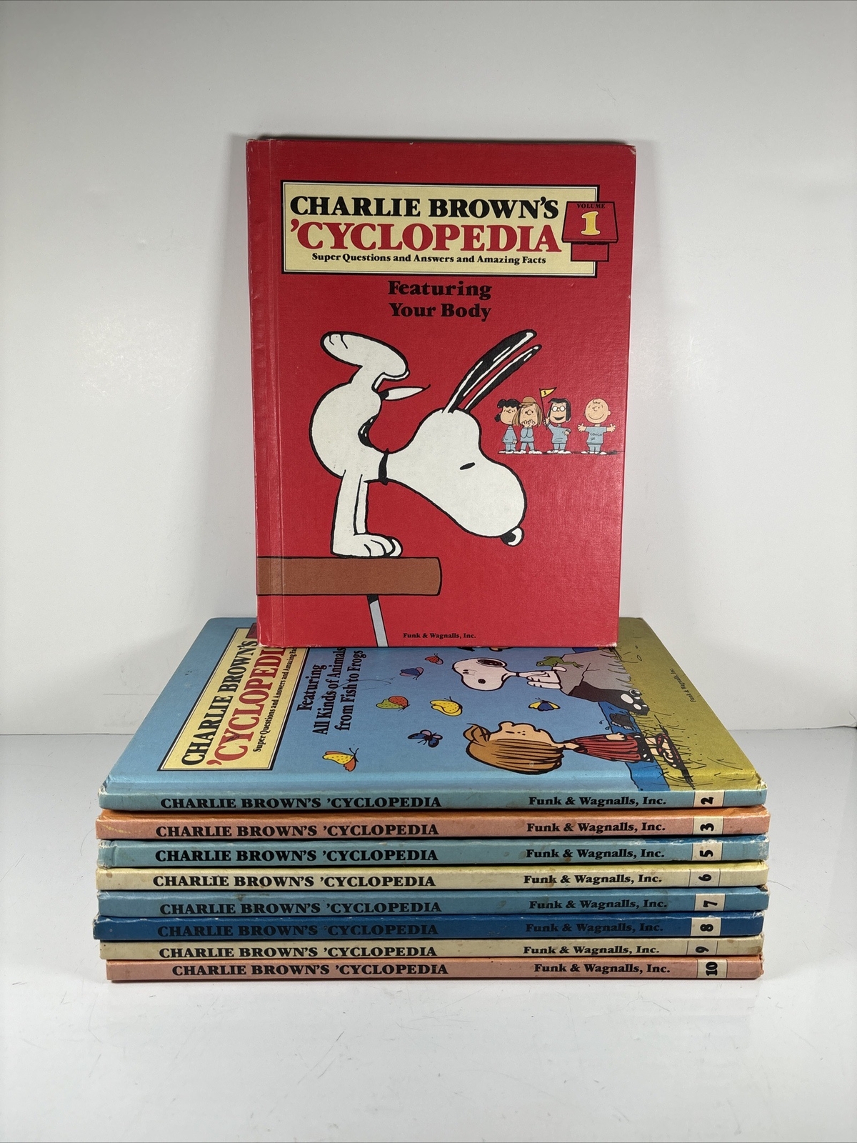 Charlie Brown’s Cyclopedia Set Books 1-3 5-10 Vintage Collectible Complete Lot 9