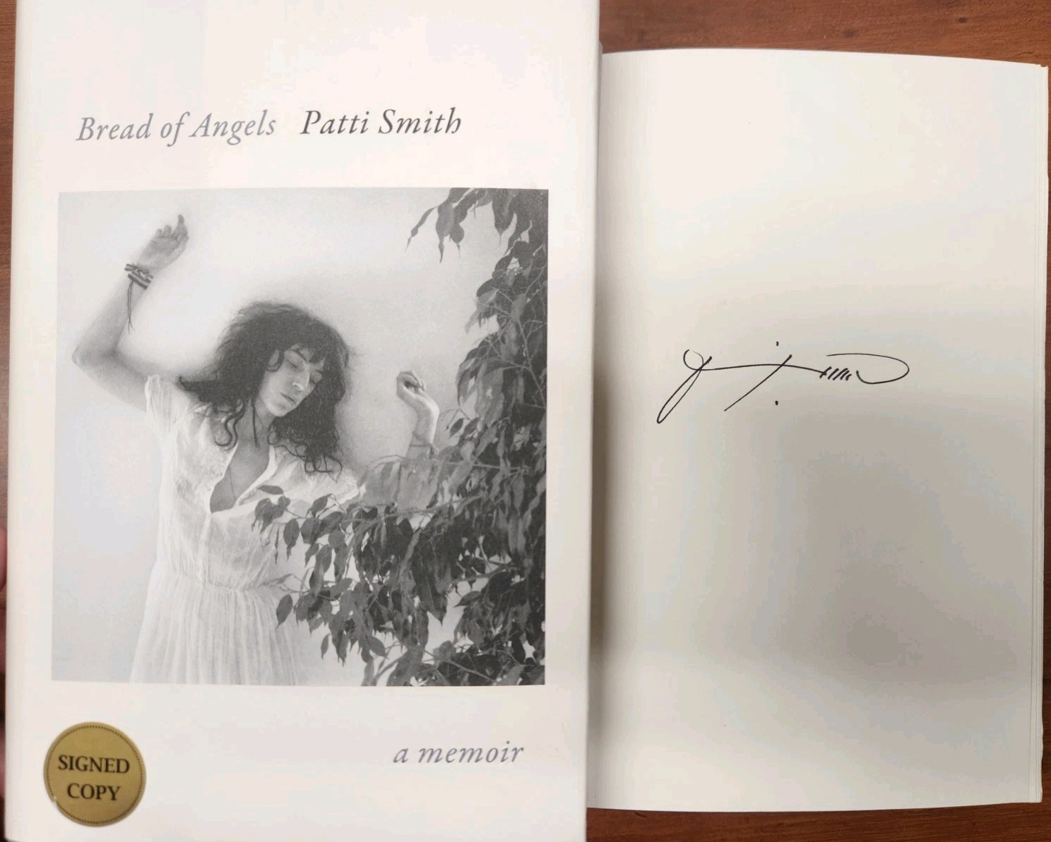 SIGNED Patti Smith Bread Of Angels Memoir AUTOGRAPHED Hardcover 2025 AUTOGRAPH