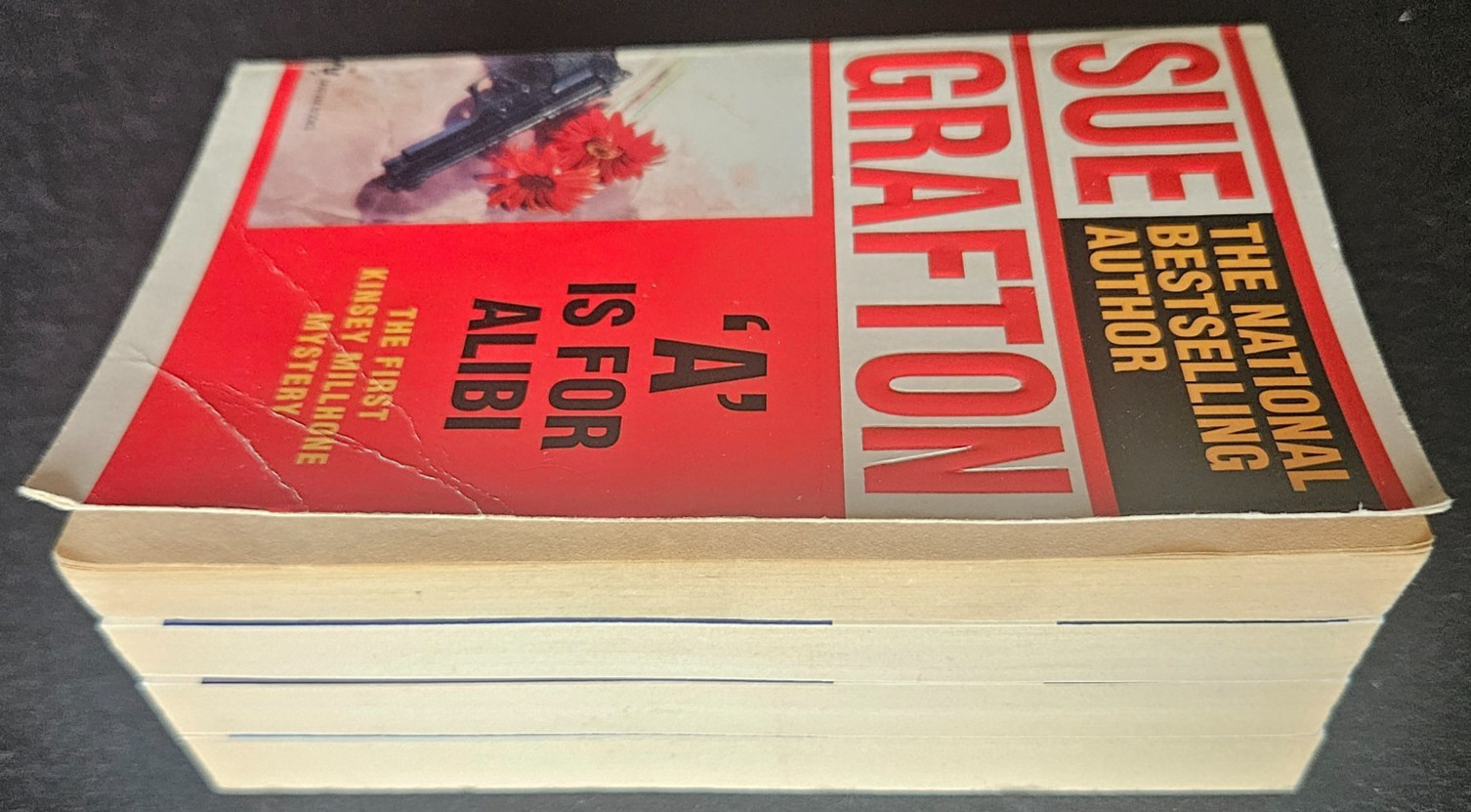 4 Sue Grafton PB Books Alphabet Series A, B, C, & D. 1994 Cover Art.