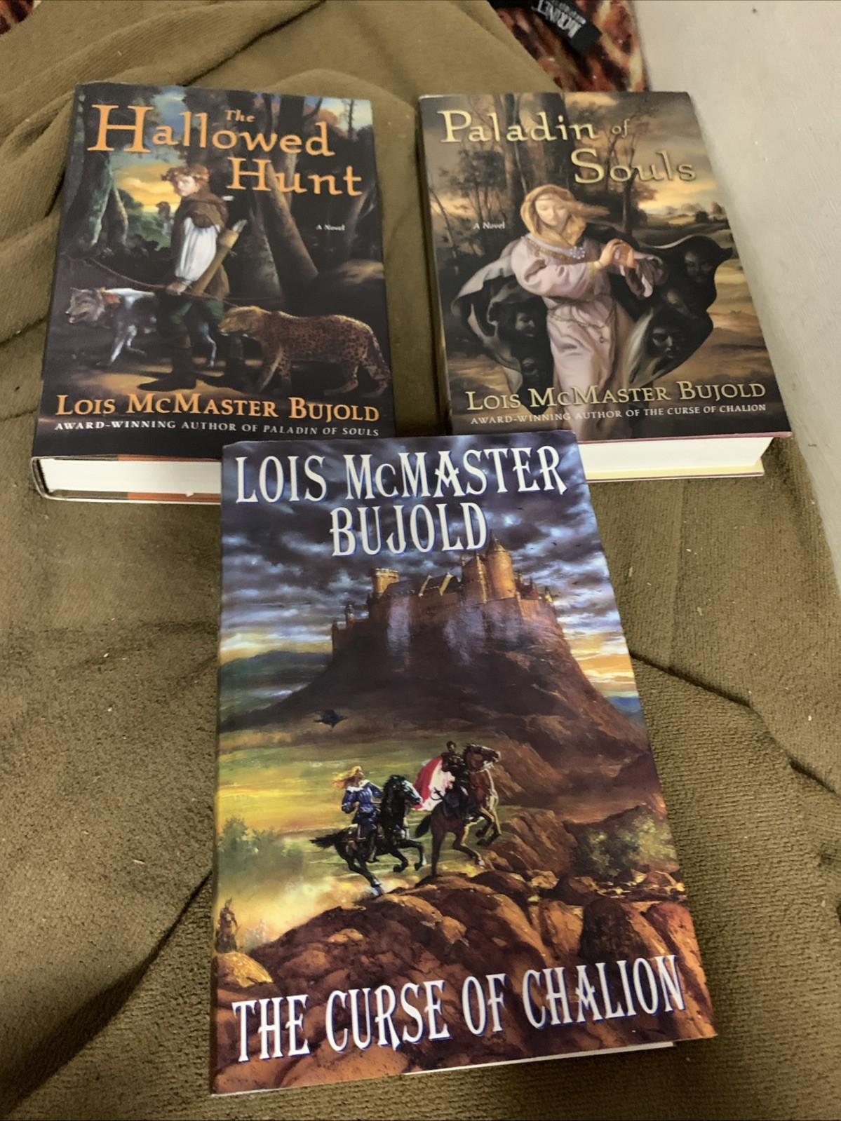 1st Edition Lois McMaster Bujold Fantasy Book Lot Curse Chalion Paladin Hunt Lib